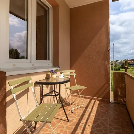 Czarnieckiego Atmospheric In By Renters Kolberg